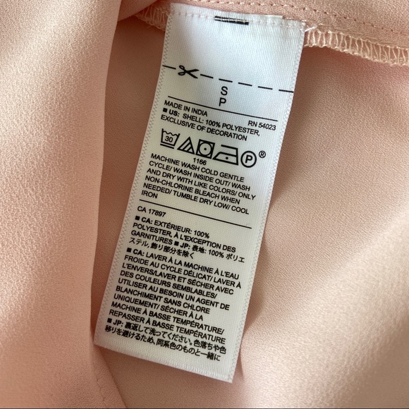 BANANA REPUBLIC BUTTON DOWN SLEEVELESS PINK FLOWY TOP/BLOUSE WITH SCALLOP DETAIL - Picture 6 of 7